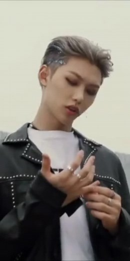 Felix Deep Voice Compilation ft. Stray Kids | Kpop Vocalist Showcase