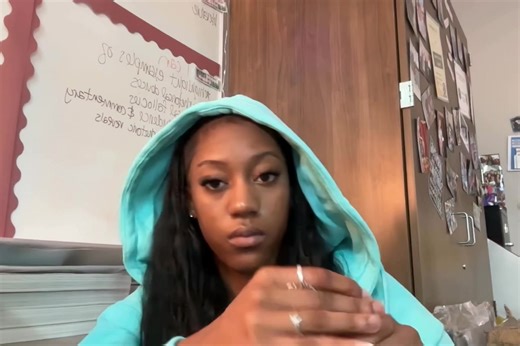 user_error438 (@user_error438)’s videos with original sound - ︎