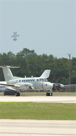 Beechcraft UC-12W Huron Takeoff from Sarasota