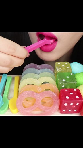 Delicious Edible Spoon for ASMR Mukbang Eating Show