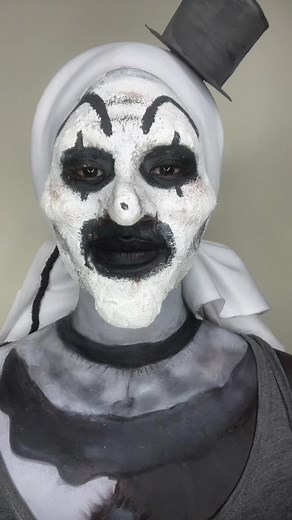 Removing my sfx makeup