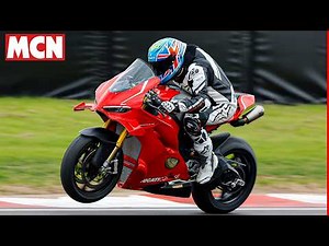 Is this the ultimate superbike? | 2026 Ducati Panigale V4 R review | MCN review