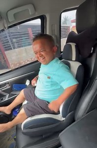 Jorgito el Guayaco y su asiento de bebe 😂🤣 | El Guayaco
