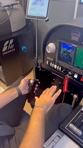 ¿Cuáles son los controles de un avión? 🤔✈️ Main controls 🛫 @one_air_escuela_de_pilotos • • • • • • • #oneair #pilotocomercial #piloto #aviacion #aviation #aviationlovers #avgeek #aircraft #pilot #airplane #aviationgeek #aviationdaily #spain #malaga #pilotlife #fly #oneairescueladepilotos | ONE AIR Diamond Flight Center