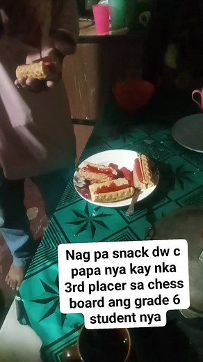 6 comments | Nag pa snack dw papa nya kay 3rd placer dw sa chess board ang grade 6 student nya #everyoneactive #highlights #Topfunbadge #topengagers #snacktime | Mohaira B. Nisnisan | Facebook