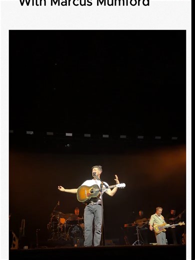 Sierra Ferrell Joins Mumford & Sons on Stage