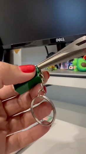 233K views · 619 reactions | Dollar Store LEGO Keychain Hack (So Easy!) #DollarTreeDIY #LEGOHacks #CraftIdeas | Ollie Hacks | Facebook