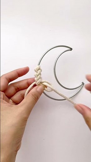 How to wrap metal hoop with Macrame knots メタルフープを巻く可愛いマクラメ結び