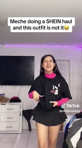 Meche unboxing a shein hsul and putting winter outfits together #meche #mechelive #mechelives #live #winter #sheinhaul #winterclothes #winterfits #haul #mecheoutfits #fitcheck #shein #tryinhaul