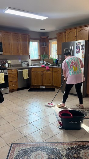 Deep Clean the House Before Weekend — Full Day Cleaning Routine