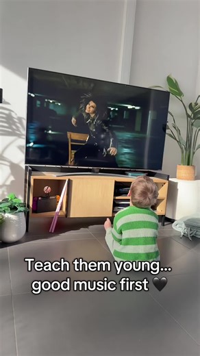 Teach them young 🖤 Showing my child the Spring Night music video. #tokiohotel #springnight #fyp #tokiohotelfan