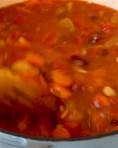This Easy Minestrone Soup is a healthy one-pot meal! | The Recipe Rebel