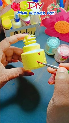 DIY Mini Flower Pot 🪴 #shorts #trending #abcd #song #creative #art #wastematerialcraft #craft #diy