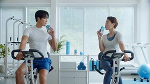 39K views · 51 reactions | 식이섬유가 필요할 때 가볍게 비우고 프로틴이 필요할 때 든든하게 채우고 비우고 채우고 아몬드브리즈! ⠀ #100프로캘리포니아산프리미엄아몬드 로 만든 식물성 음료 아몬드브리즈와 함께 #비우고채우고 건강한 습관을 시작하세요 ⠀ #아몬드브리즈 #안보현 | Almond Breeze 아몬드 브리즈 | Facebook