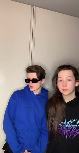 Exploring Sign Language Dance Movements