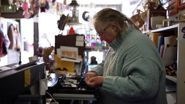 Last bank on Tasmania's West Coast set to close next month