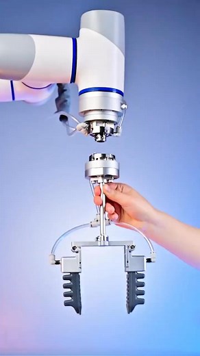 22K views · 236 reactions | Flexible robot arm, assisting industrial robot, robot end tool # End tool #flexiblerobot arm #robot arm #gripper #Endtool #Flexiblegripper | Tom Huang Autorobo | Facebook