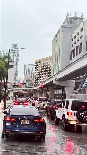 Traffic in Miami really starts to back up after heavy rain and flooding