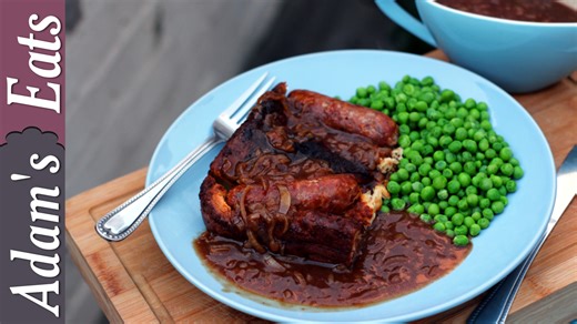 The Ultimate Comfort Food: Toad in the Hole with Rich Onion Gravy You’ll Crave All Week