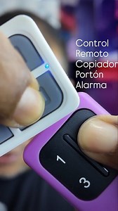 20 reactions | Copiar control Remoto de portón eléctrico automático facil con este control Remoto universal multi frecuencia 309 433 Mhz usado en la mayoría de puertas y portones de condominios. #portones #controlremoto #controluniversal #cerrajero #seguriproca | Seguriproca Valencia | Facebook