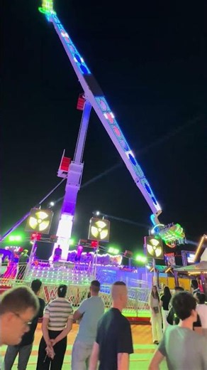 Raw Footage: Night views of Sinksenfoor amusement park, Antwerp, Belgium 🎡 #Sinksenfoor