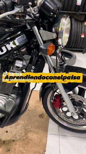 La GS500: La Moto Ideal para Aventureros