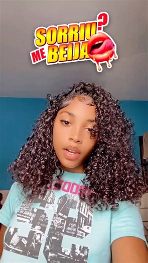 Pamau ⏳ on Instagram: "🔥 Faltam só 14 dias… O coração já começa a bater mais forte, porque “Sorriu? Me Beija.” está a chegar…✨ 🎟️ O promo - SOLD OUT 🎫 1º Lote na reta final 💋 “Sorriu? Me Beija.” não é só um evento… é sentimento, é vibração, é aquela energia que arrepia antes mesmo de começar. ⏳ Falta pouco. Muito pouco. E quando chegar… vai tocar fundo no coração. Mindelo are you ready??😍🔥 Shots na entrada ✅ Roleta de bebidas ✅ Adesivo ON e OFF ✅ Sorriu😁 ? Me Beija 😘"