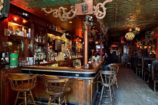 The Dive Bars NYC Bartenders Swear By on Their Nights Off