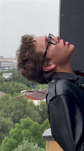 some background footage from the shoot