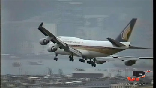 ✈️ Plane Spotting at Kai Tak Airport (1995) 🎥 WATCH FULL HOUR https://youtu.be/7Rb1eHYckU8 | Just Planes