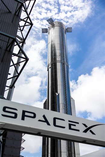 SpaceX prepares record-breaking IPO with $30 billion target