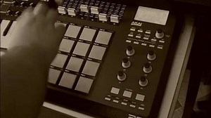 COLDMAN: Akai MPD 26 Hip Hop / Rap Beat Making video #14