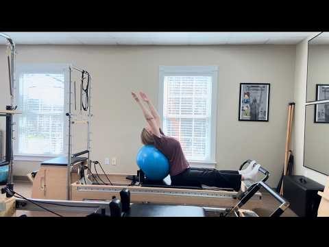 28-Min Beginner/Intermediate Pilates Reformer Workout with Ball | Inner Thighs, Pelvic Floor & Core