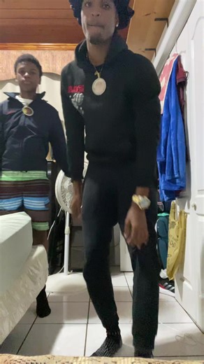 Yall duo bck🧌#onthisday #blowthisup #bahamiantiktok🇧🇸 #repost #viralditiktok @7️⃣𝖾𝗏𝖾𐓣ひ. @dre_kka @ŁØŘÅŅ @Non Existent @AbmQQ👿🐵