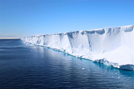 Gigantic iceberg breaks free in Antarctica, revealing ghostly mega-nest beneath | Discover Wildlife