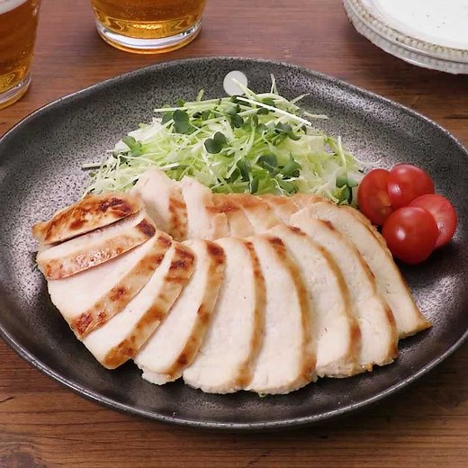 漬けて焼くだけで完成♪ 鶏むね肉のヨーグルトみそ漬けのレシピ動画・作り方 | デリッシュキッチン