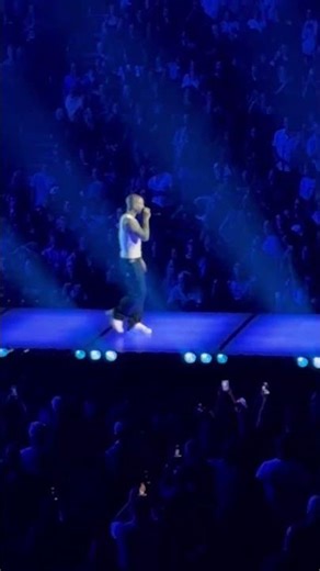 Maroon 5 live (HD)- @PHX Arena- Phoenix, AZ- 10/7/25 #maroon5