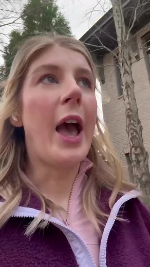 The Salesgirls on Instagram: "Getting out of a funk isn’t about waiting to feel motivated… it’s about following through anyway. Half the time I sit down to work, I don’t want to do it. I want to lay down, scroll, hide, stall— all of it But every time I choose to start anyway, the energy catches up. My calendaring system is the reason I follow through even when I don’t feel like it. Want the video on how I use it? ️Comment “System” & I’ll DM you the link!"