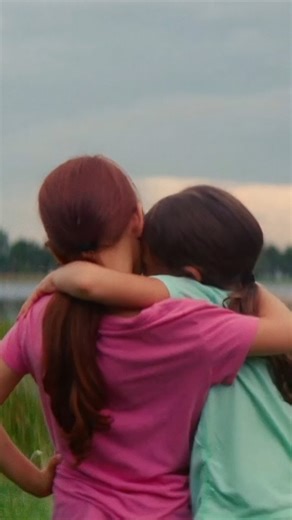 One of the most heartwarming and quietly devastating films ever. If you haven’t seen it yet, you really should. - 📽️: The Florida Project(2017) Dir. Sean Baker | The Cinema Nerd