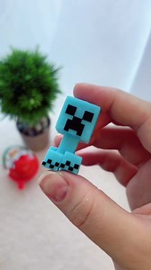 Kinder Joy Minecraft ASMR surprise opening (S1A 15G1)