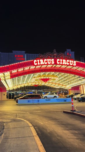 Circus Circus Las Vegas on Instagram: "Is it getting dark out? 🤔💡✨ Drop by at night to see the iconic lights of Lucky and the entrance of Circus Circus."