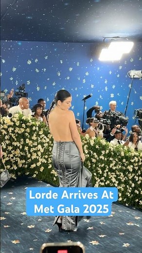 Lorde Arrives At the 2025 Met Gala | Billboard #Shorts