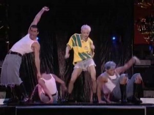 Madonna - Everybody Is A Star Part1 [The Girlie Show]