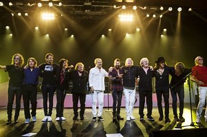 FOREIGNER Announces Four More Reunion Concerts Featuring Original Members