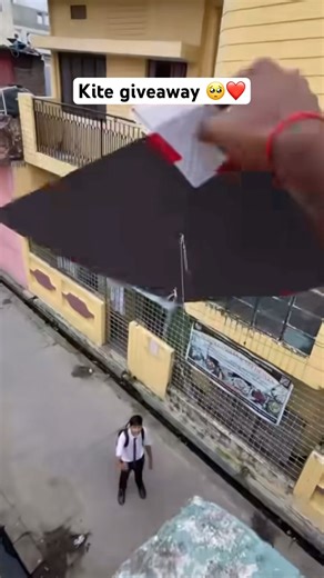 Kite giveaway 🥺❤️