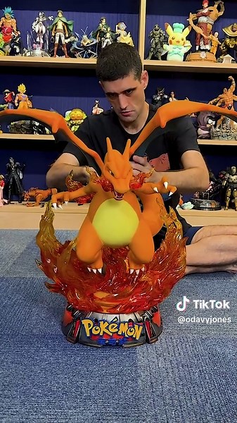 Unboxing Incrível de Charizard e Davy Jones