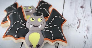 Adorable Halloween Bat Cookie Recipe
