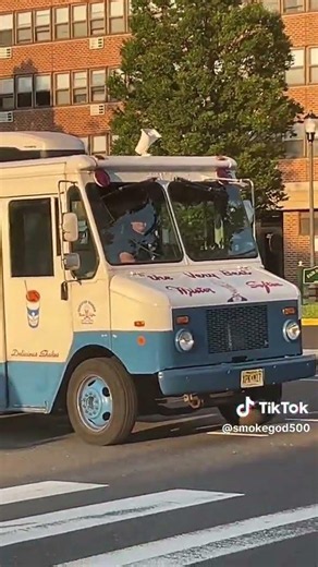 ICE CREAM TRUCK WARS!!!! POPSY POP MISTER SOFTEE VS LIBERTY ICE CREAM (PT. 5) (CAMDEN, NJ EDITION.)