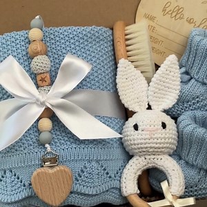 Custom Baby Boy Gift Box With Blue Knitted Blanket and Crochet Animal Rattle With Name, Newborn Baby Boy Gift Set, Engraved Name Bear Rattle - Etsy
