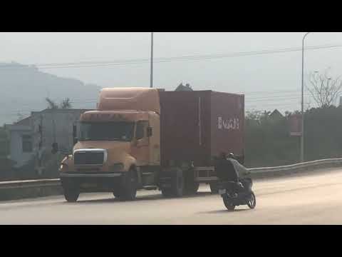 [23757]Xe Freightliner Columbia CL120 4X2